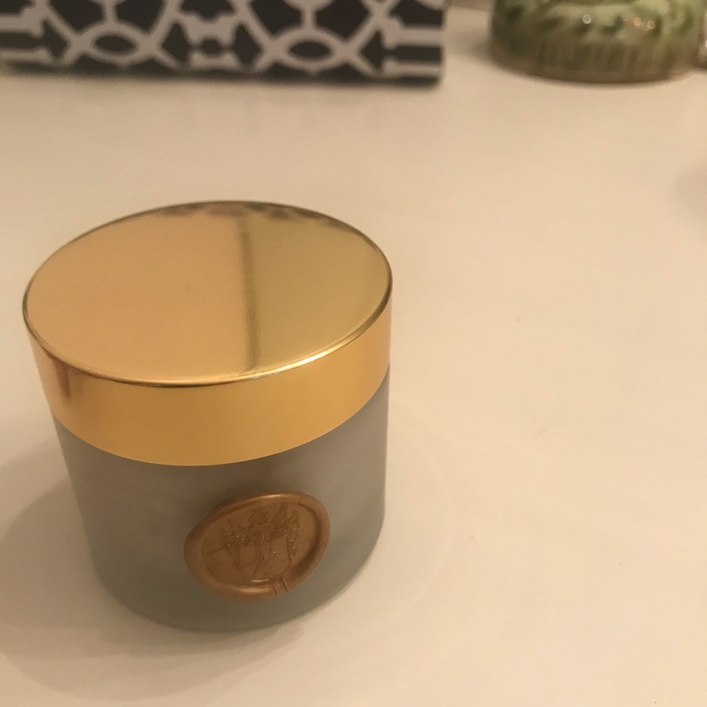 Marianella Flamingo Clay Face Mask- never used